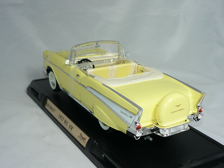 Chevrolet  Bel Air  Cab  1957  1:18  Road Legends