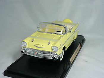 Chevrolet  Bel Air  Cab  1957  1:18  Road Legends