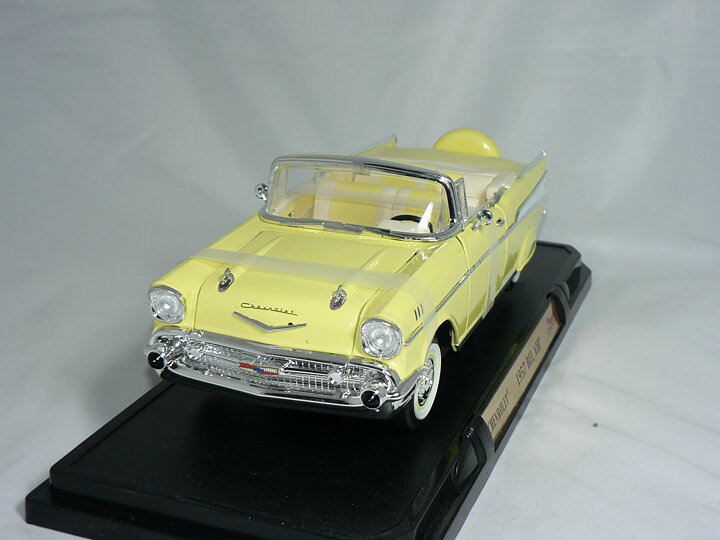 Chevrolet  Bel Air  Cab  1957  1:18  Road Legends