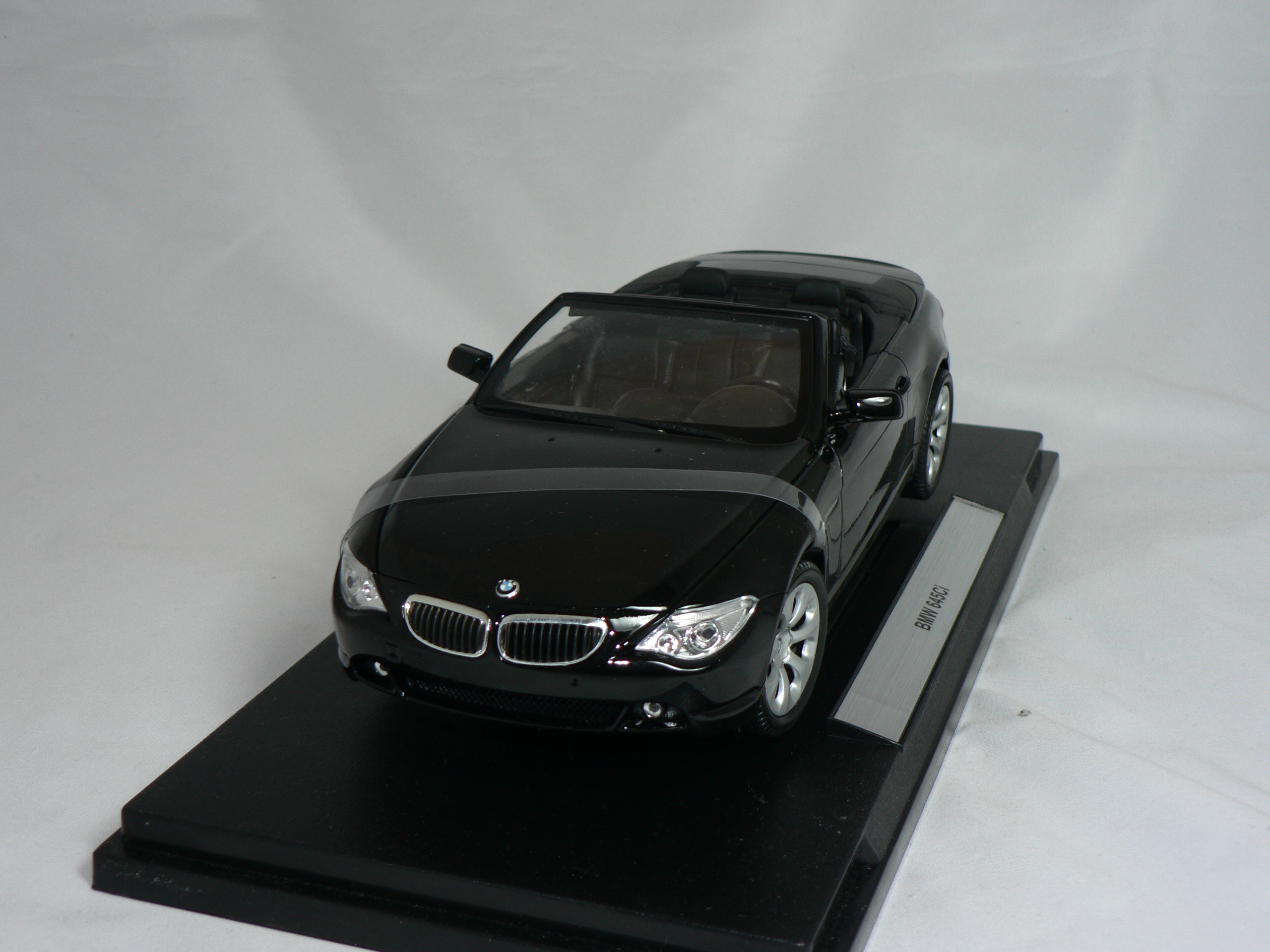 Bmw  645 ci  1:18  Super Auto