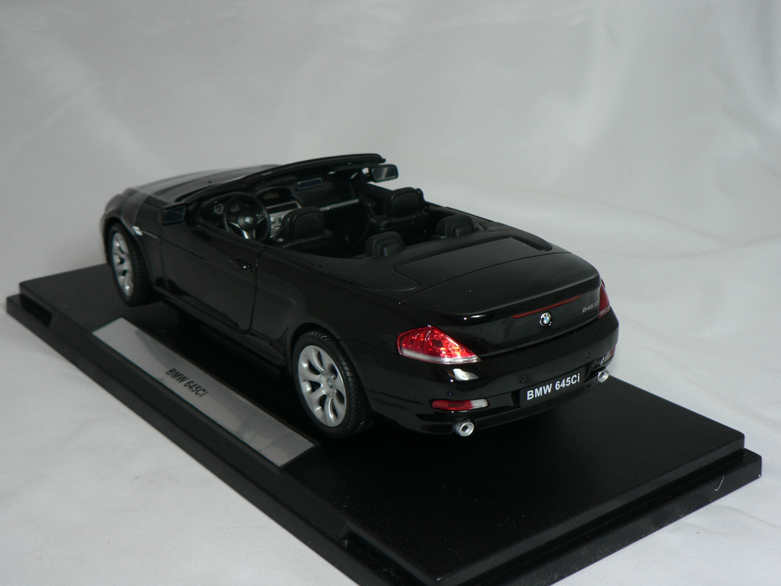 Bmw  645 ci  1:18  Super Auto - 2