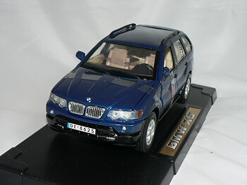 BMW   X5  1999  1:18  Motor Max