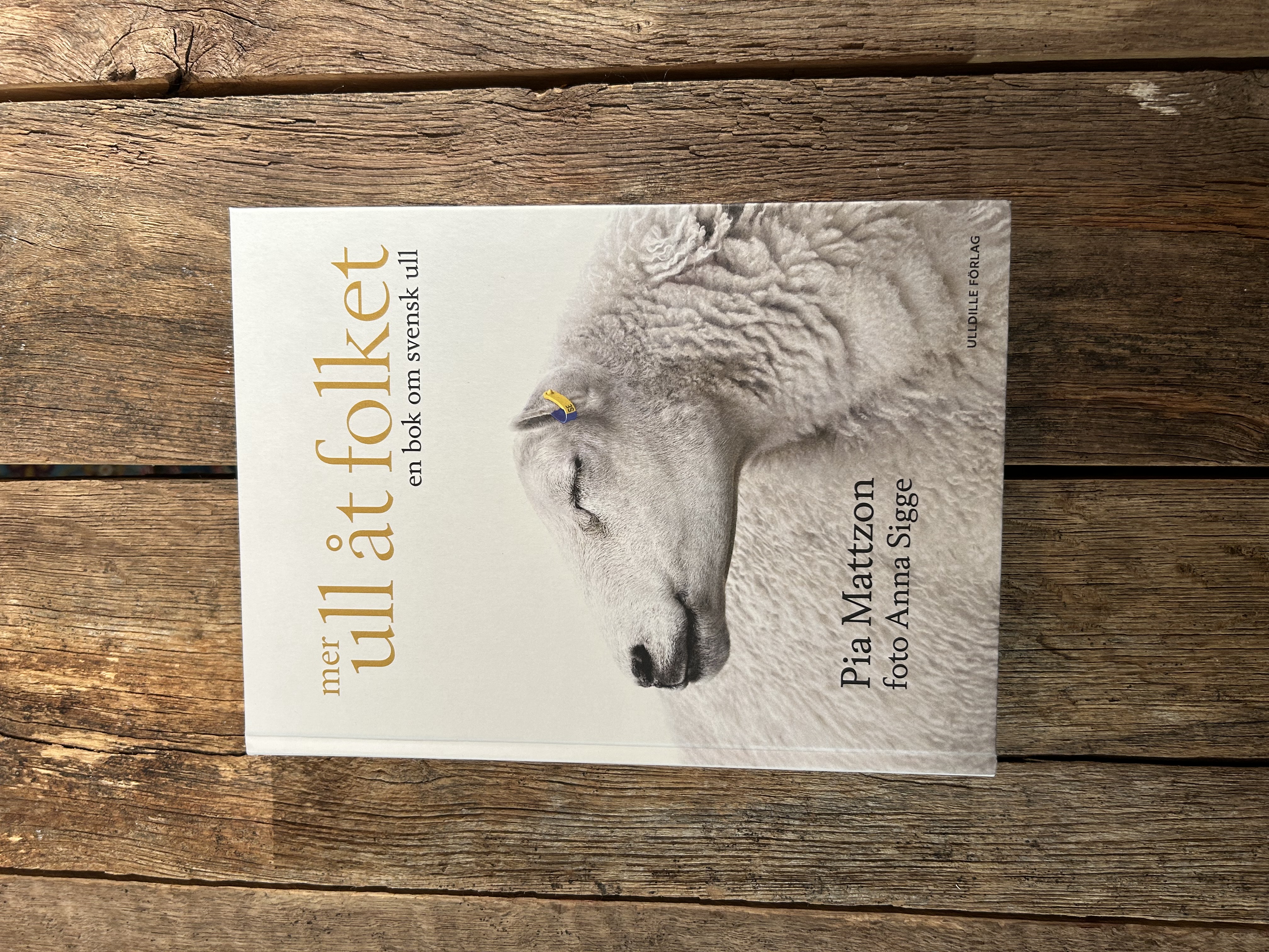 More wool for the people - a book about Swedish wool - Avelsås Ull ...