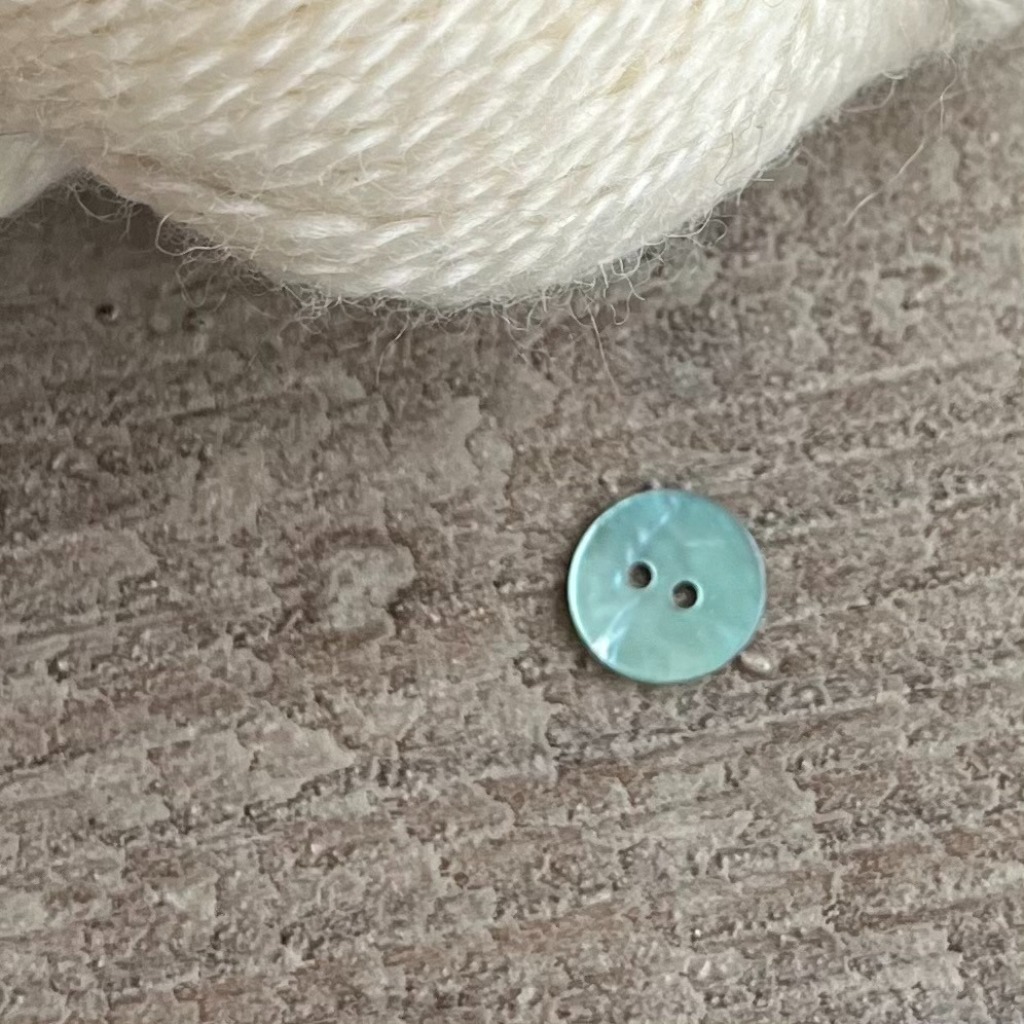 KNAPP PÄRLEMOR, MINT 12 mm