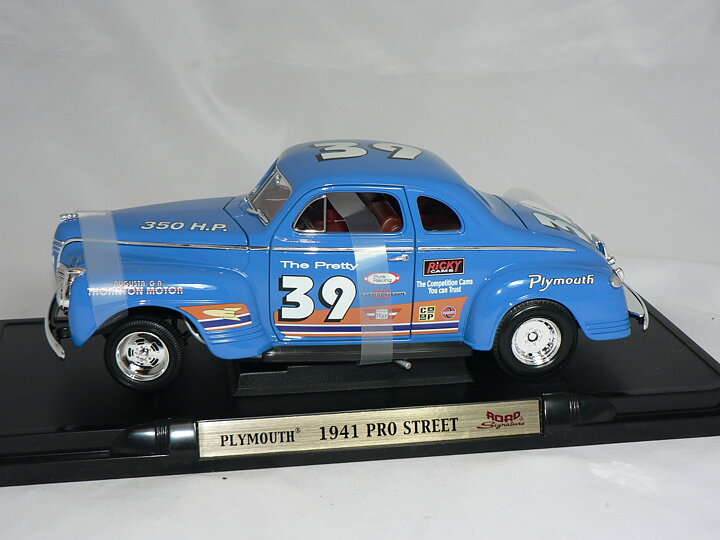 Plymouth  Pro  Street  1941  1:18  Road Legends