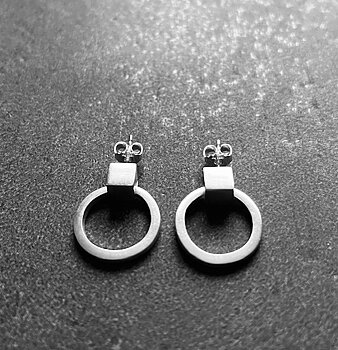 Örhänge grov Cirkel fyrkantstråd med kvadratiskt rör 