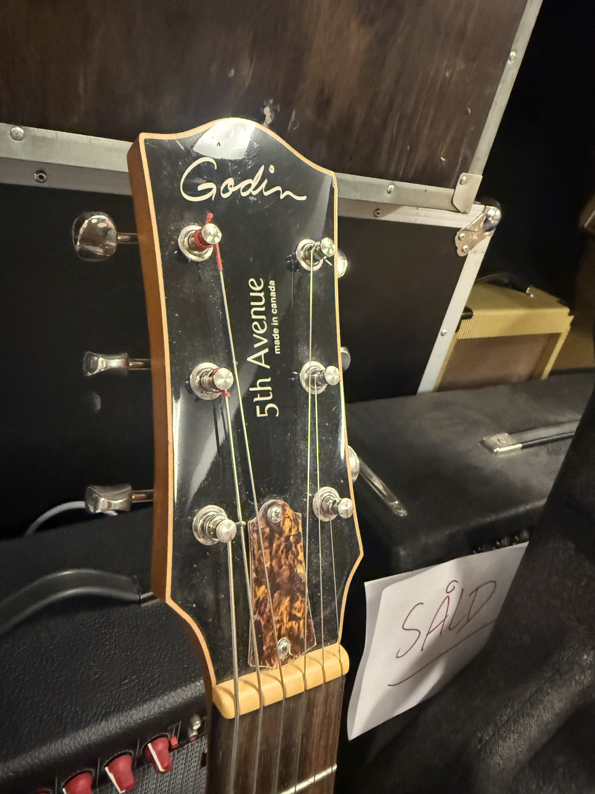 Godin 5th Avenue P90 inkl case - 3