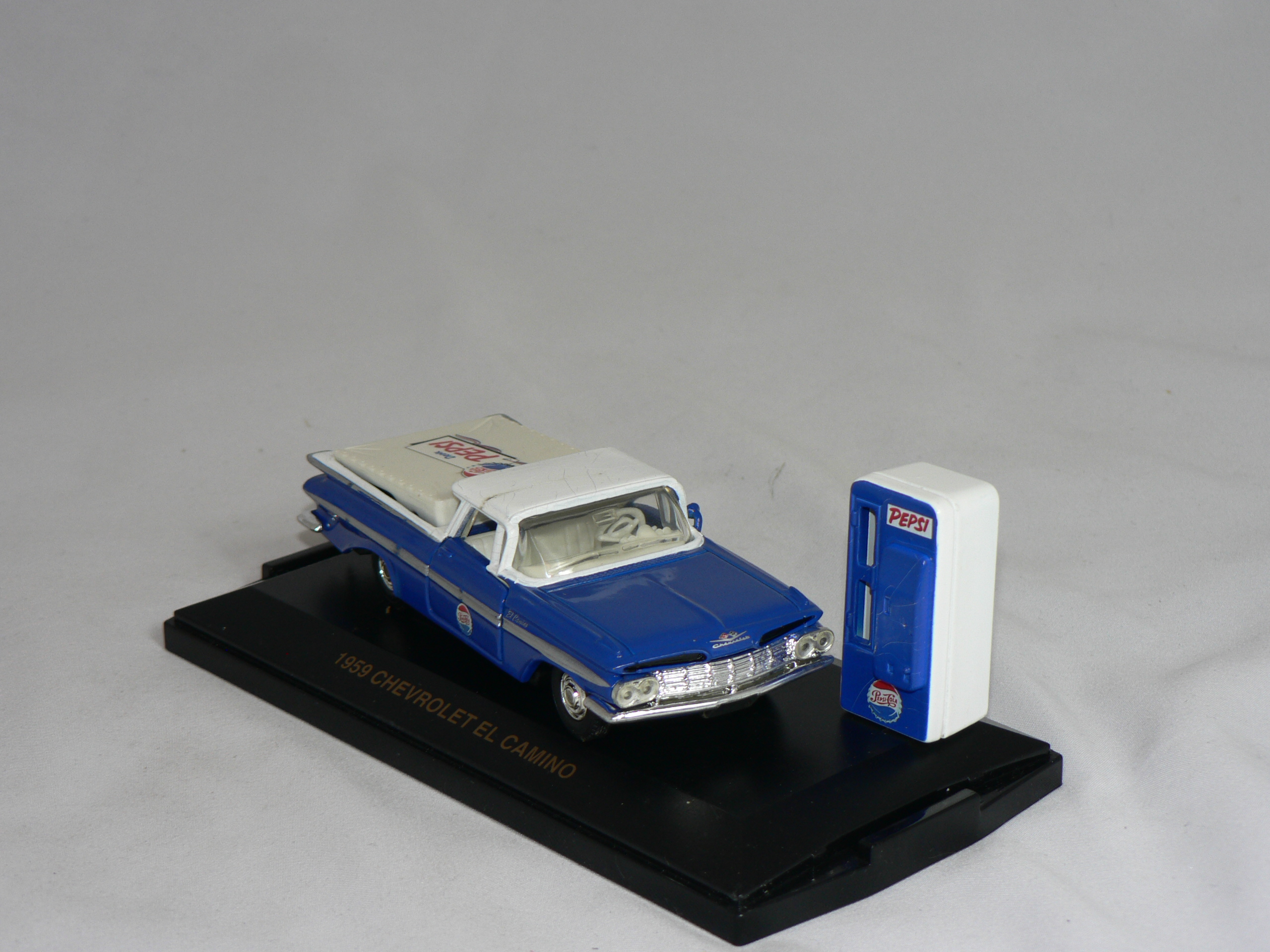Chevrolet EL Camino  1959  + Automat 1:43  Road Champs  ( Pepsi )