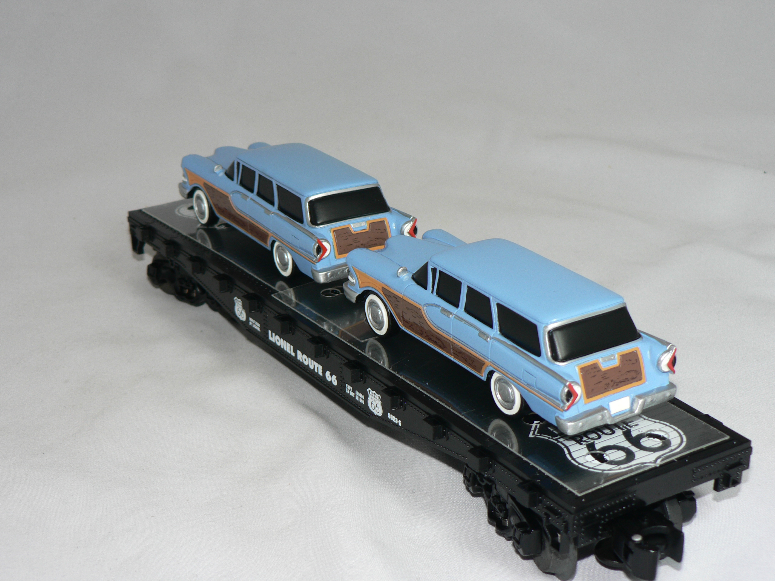 Tågvagn med 2st  Edsel HGV  1958  1:43  Lionel - 2