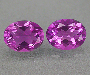 1.53 ct matchande 7x5 mm oval formade naturlig ametister
