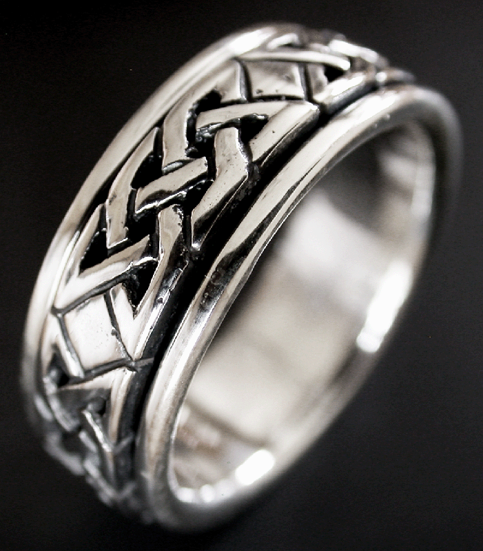 Keltisk spinner ring i Äkta silver.