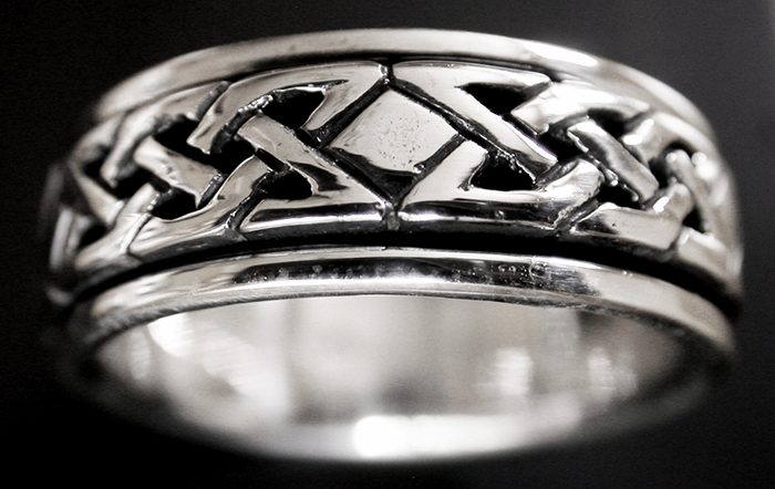 Keltisk spinner ring i Äkta silver. - 2
