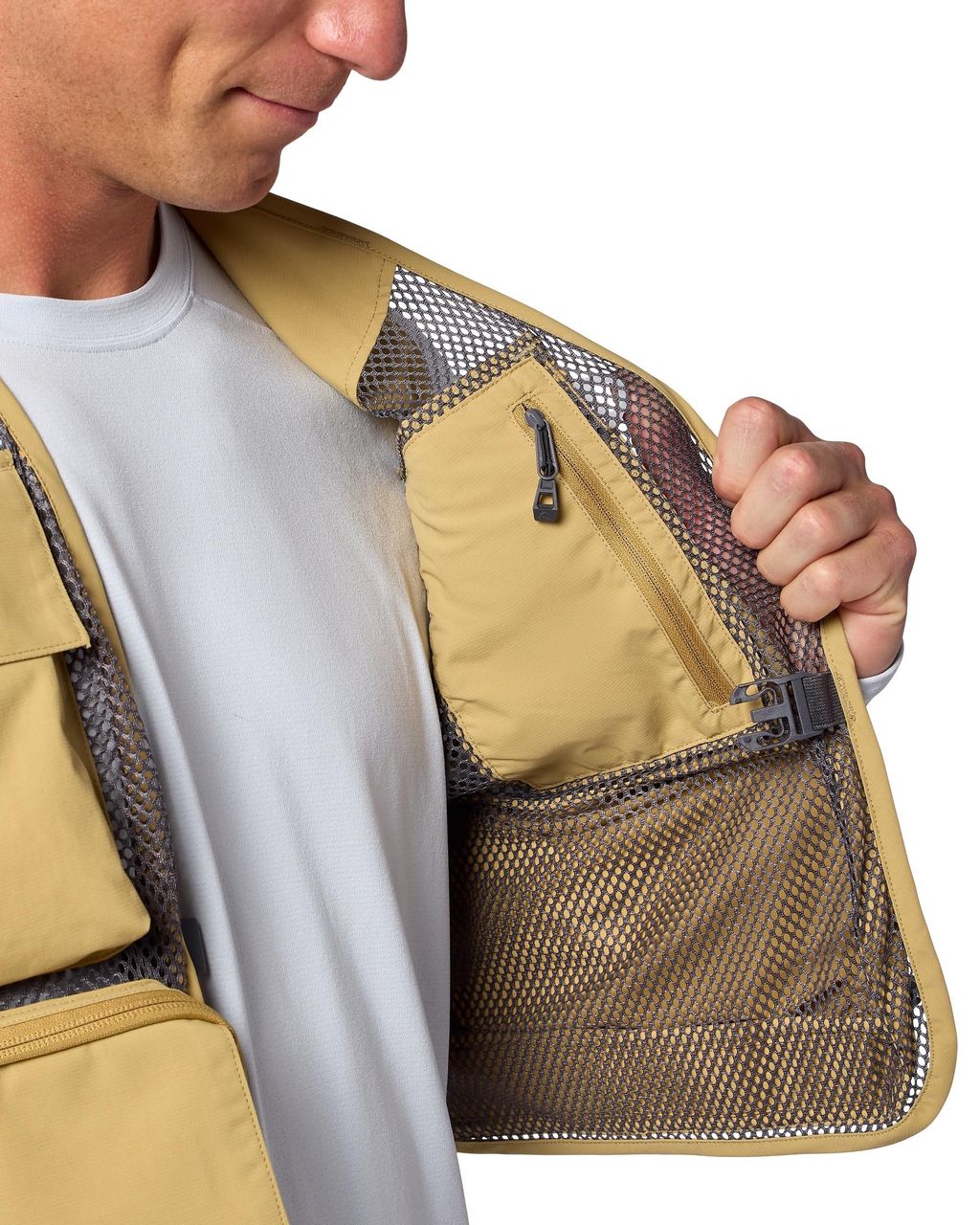 Simms Tributary Vest - Bistre - 8