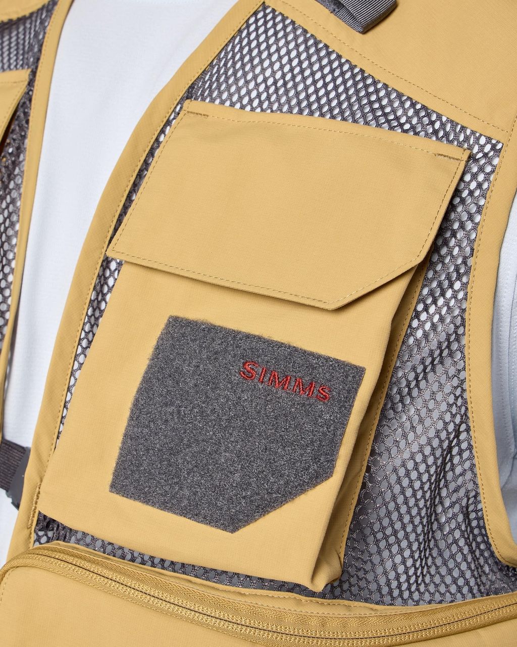 Simms Tributary Vest - Bistre - 7