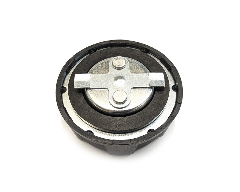 Oil filler cap B200/B230/B234/B4xxx/B5xxx/B6xxx - 2