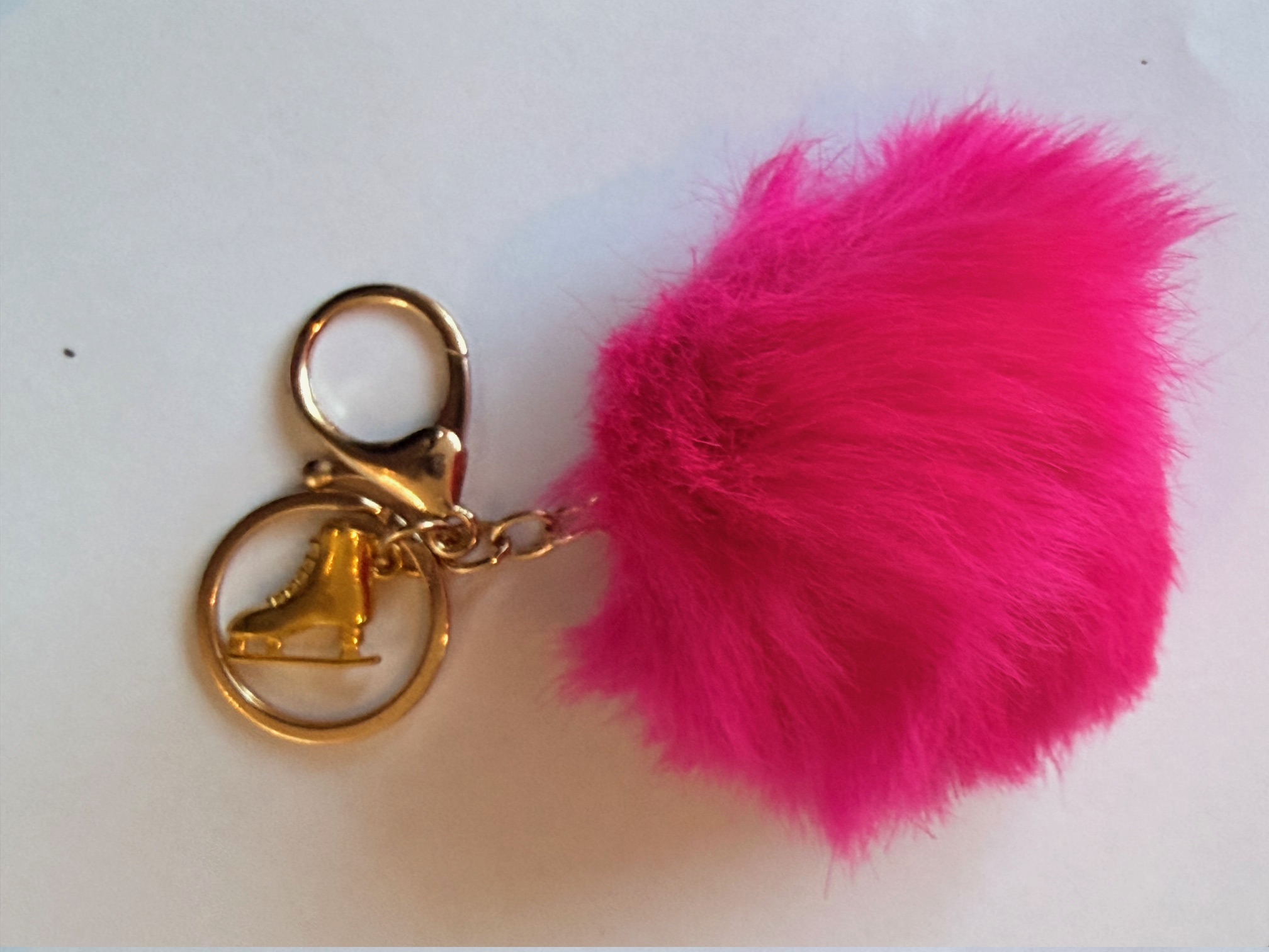 Nyckelring fluffig boll med guldberlock på - 6