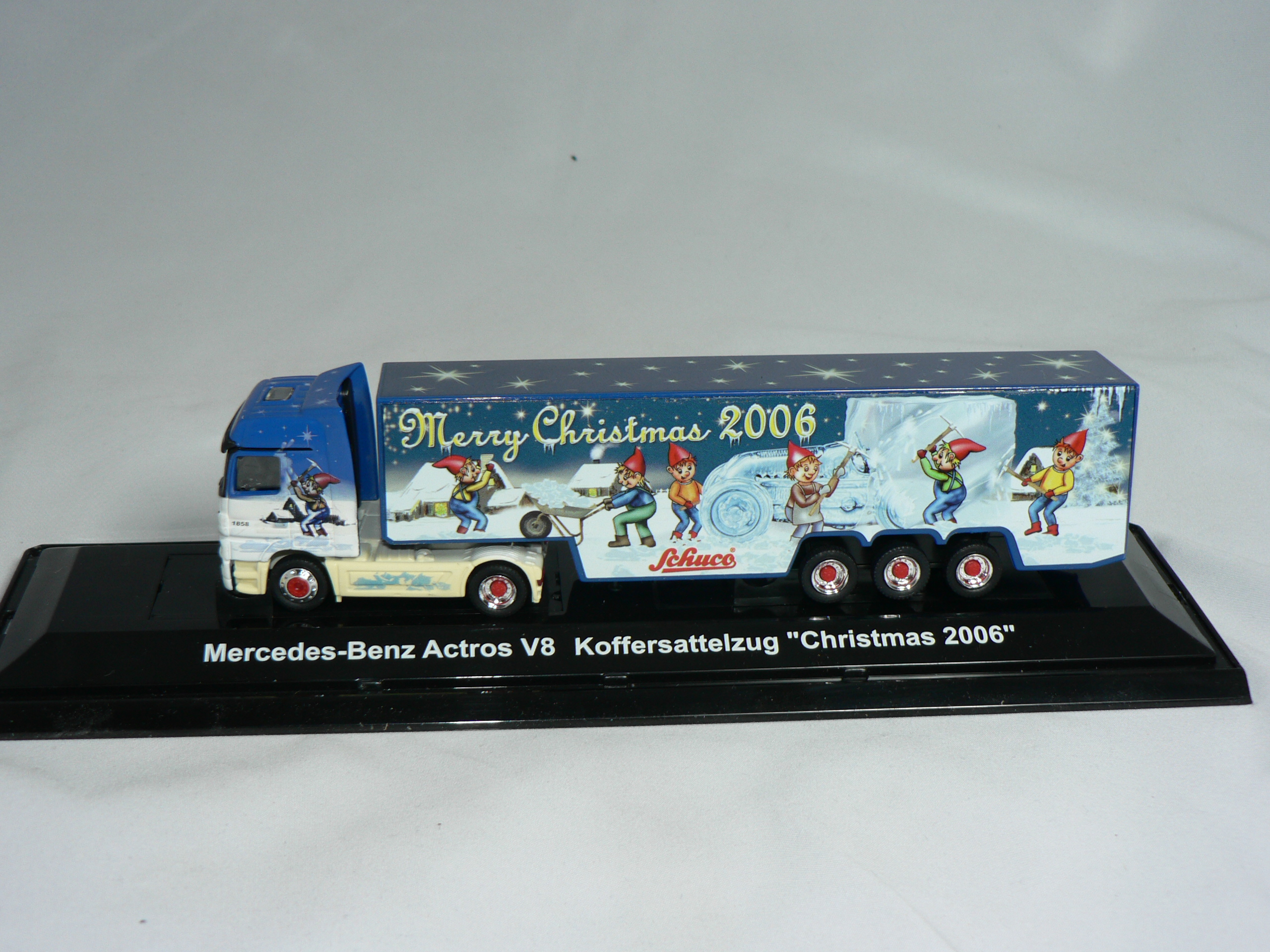 Mercedes Benz  Actros V8   1:87  Schuco - 3