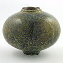 イサク・イサクソン  一点もの  緑色の結晶釉のベース  (20/16cm)  2016年