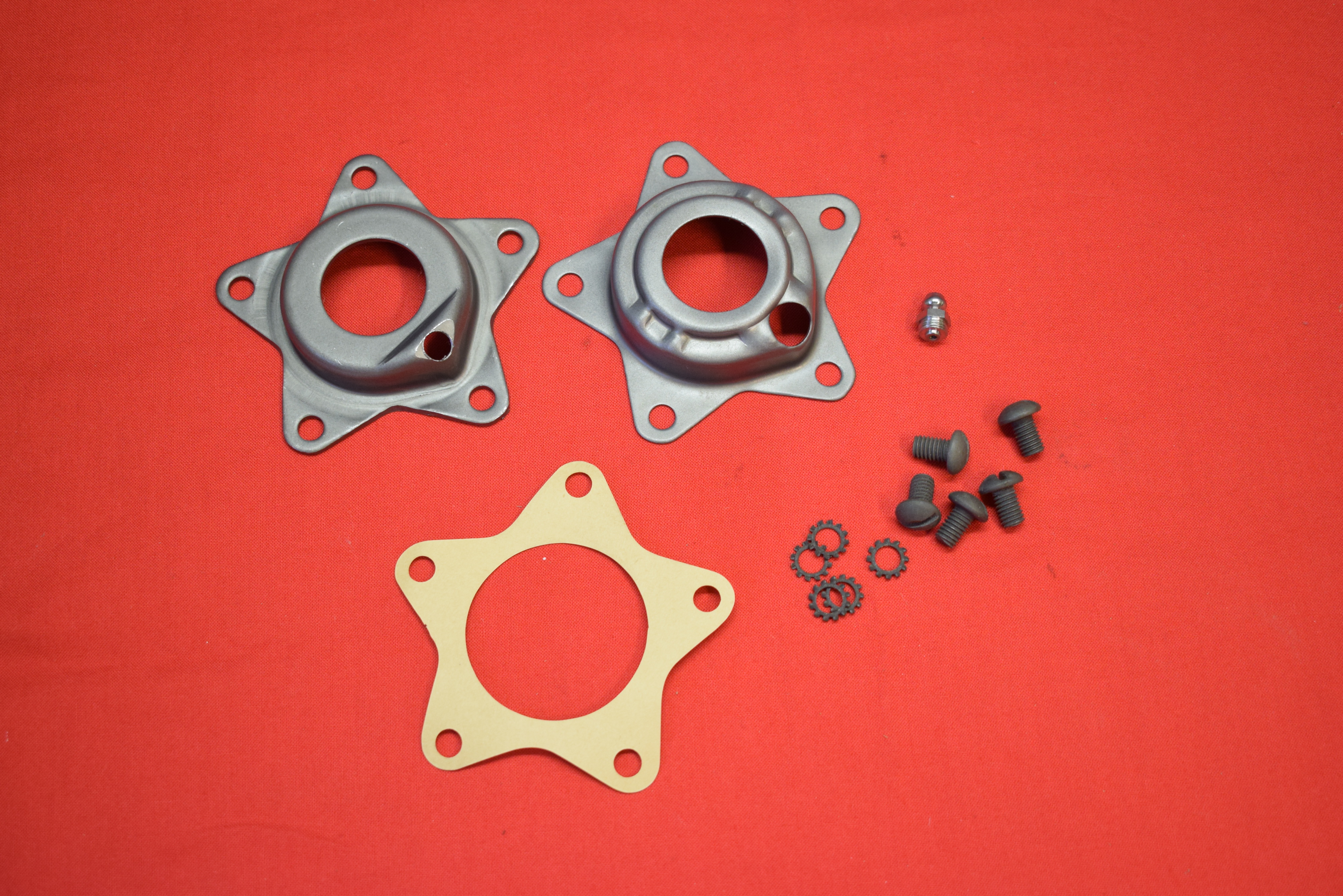 Star Hub Thrust Plate  Kit, 1936-66, with parkerized star.
