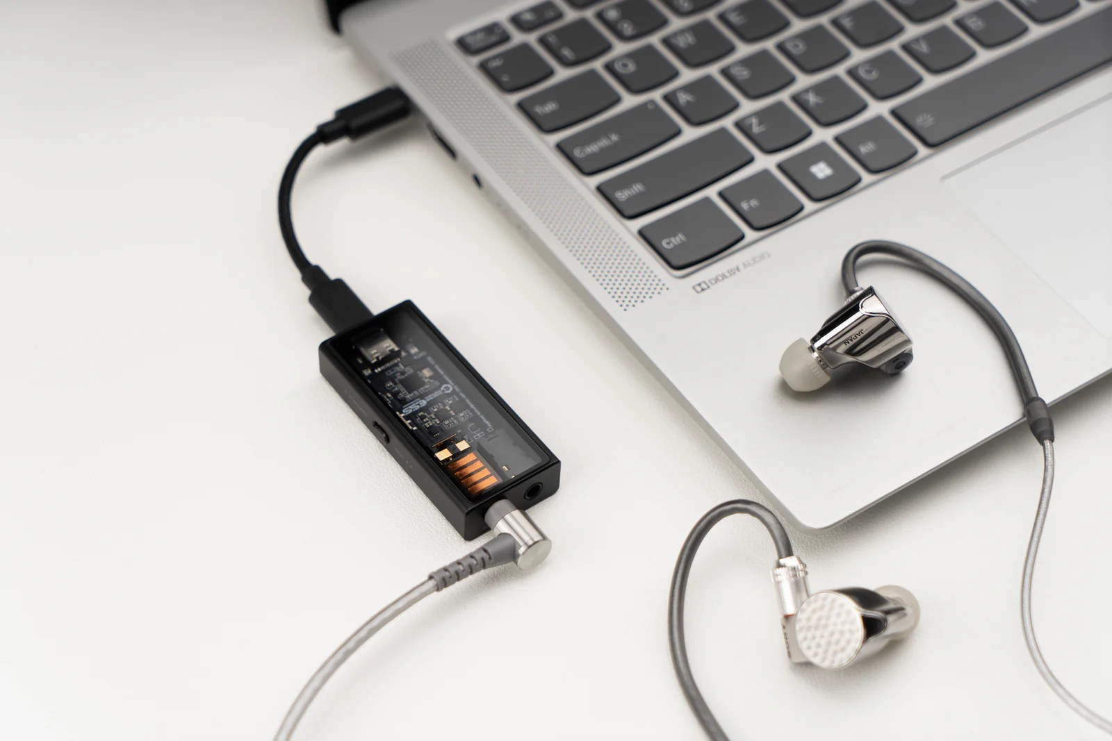 Questyle M15i - Mobile headphone amplifier with DAC - 4
