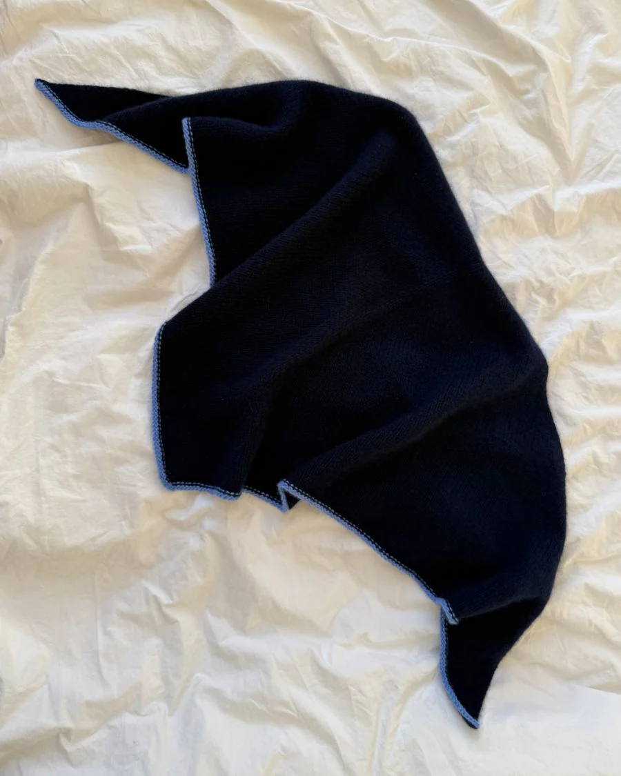 PetiteKnit Uma Scarf (25 m st 3) - 2