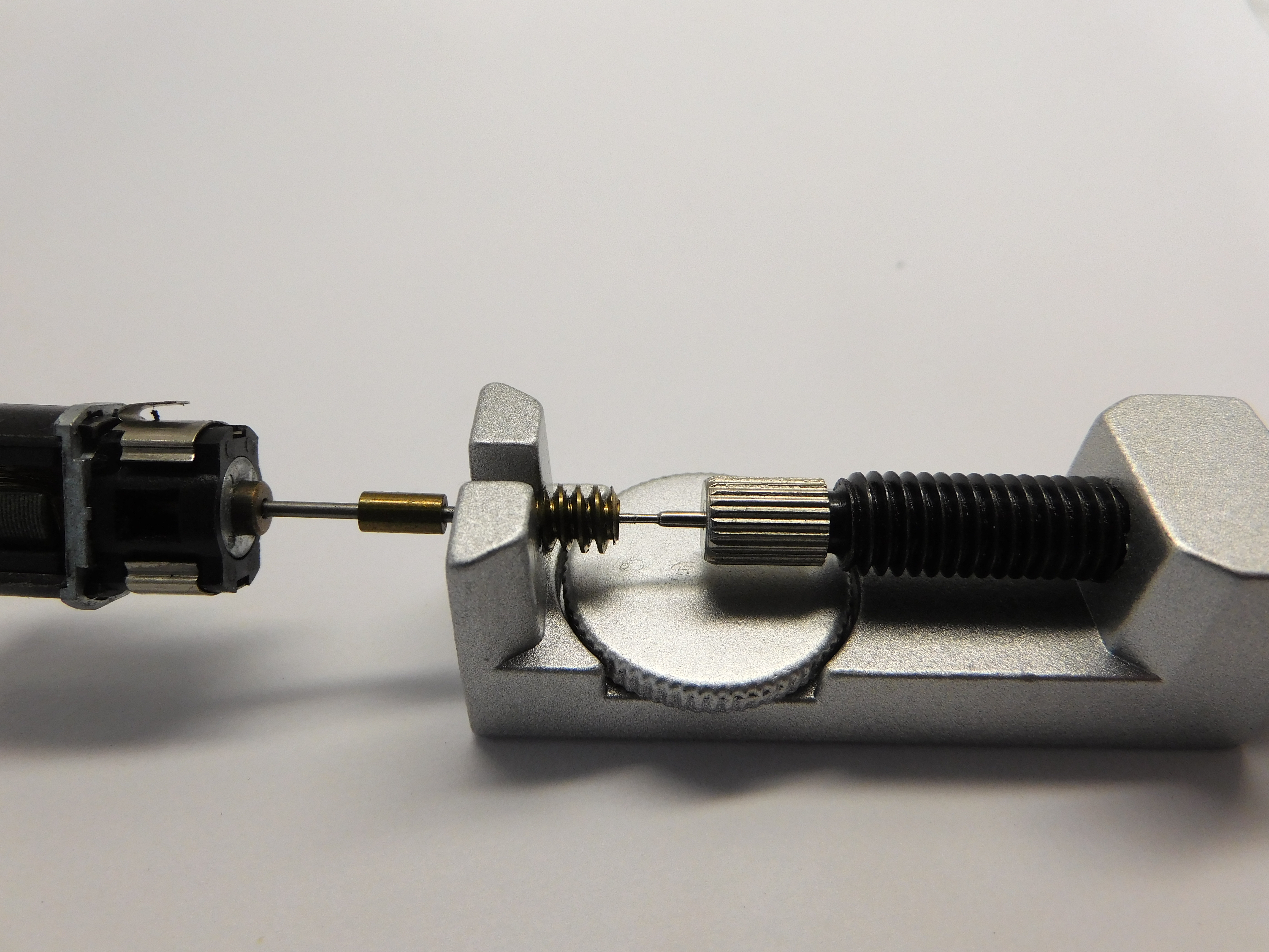 Gear puller - 3