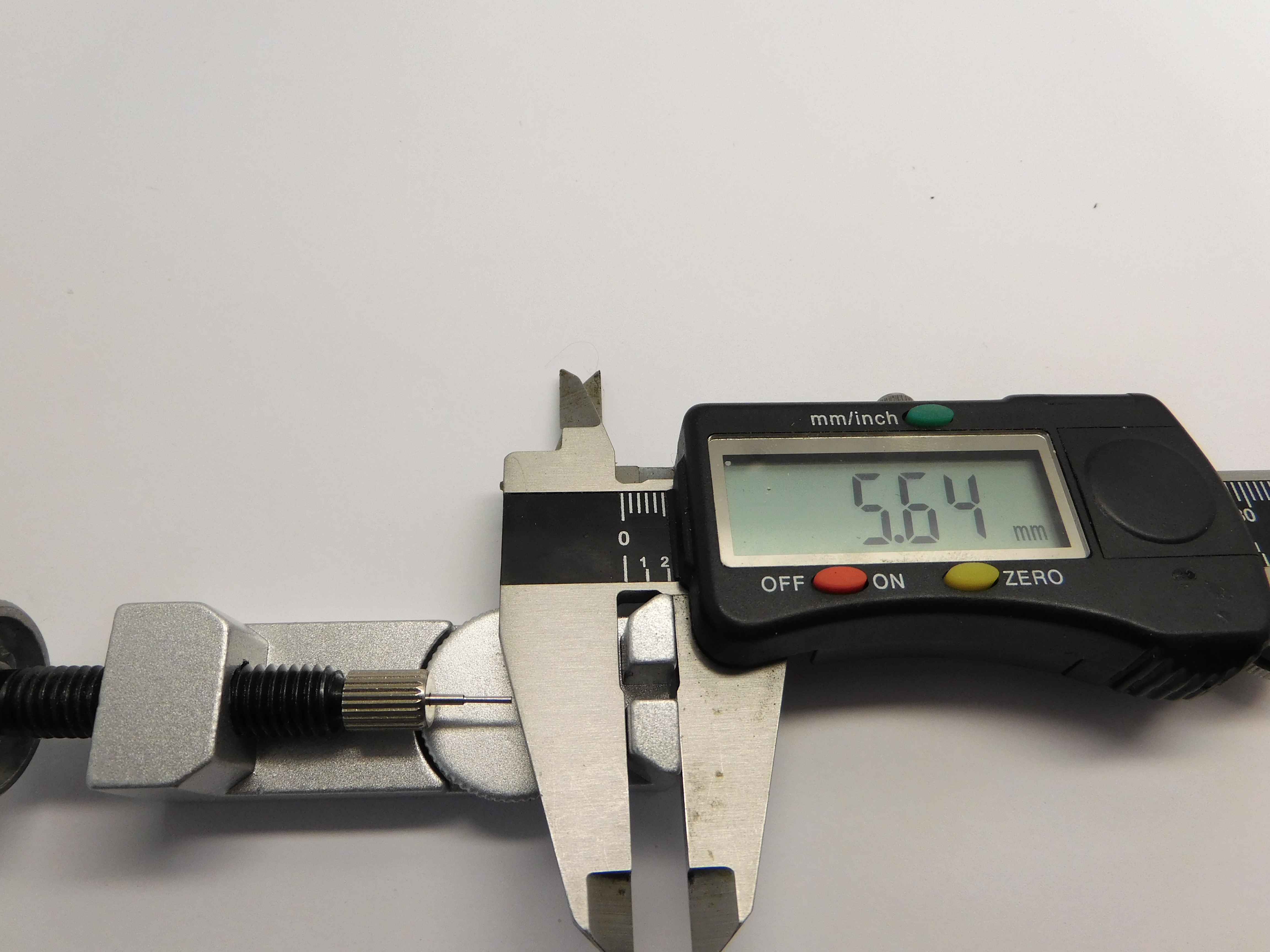 Gear puller - 4