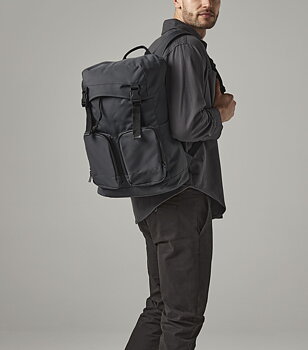 Quadra Stockholm Laptop Rucksack – återvunnen ryggsäck med 16” laptopfack