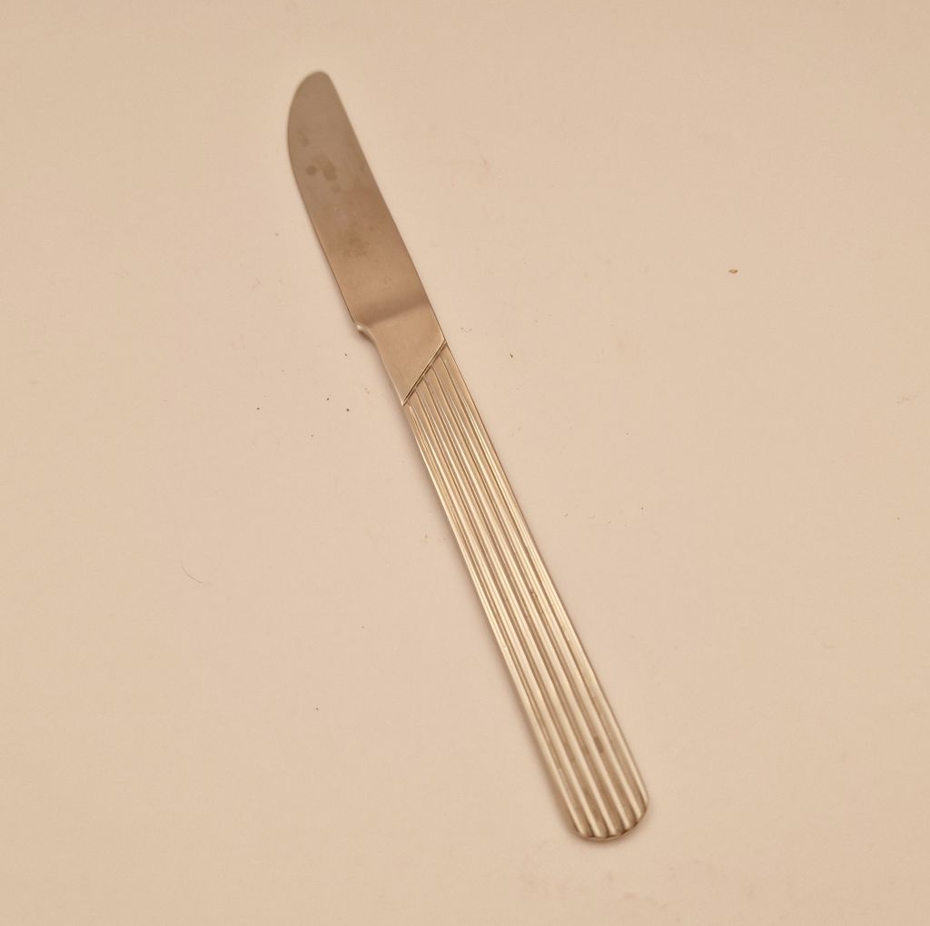 Appetite sandwich knife