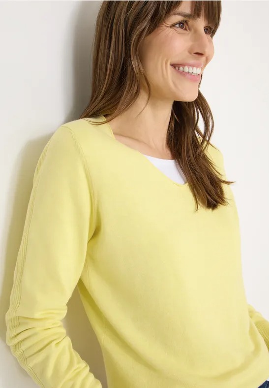 NOS Basic V-neck Pullover - Iced Yellow - Cecil