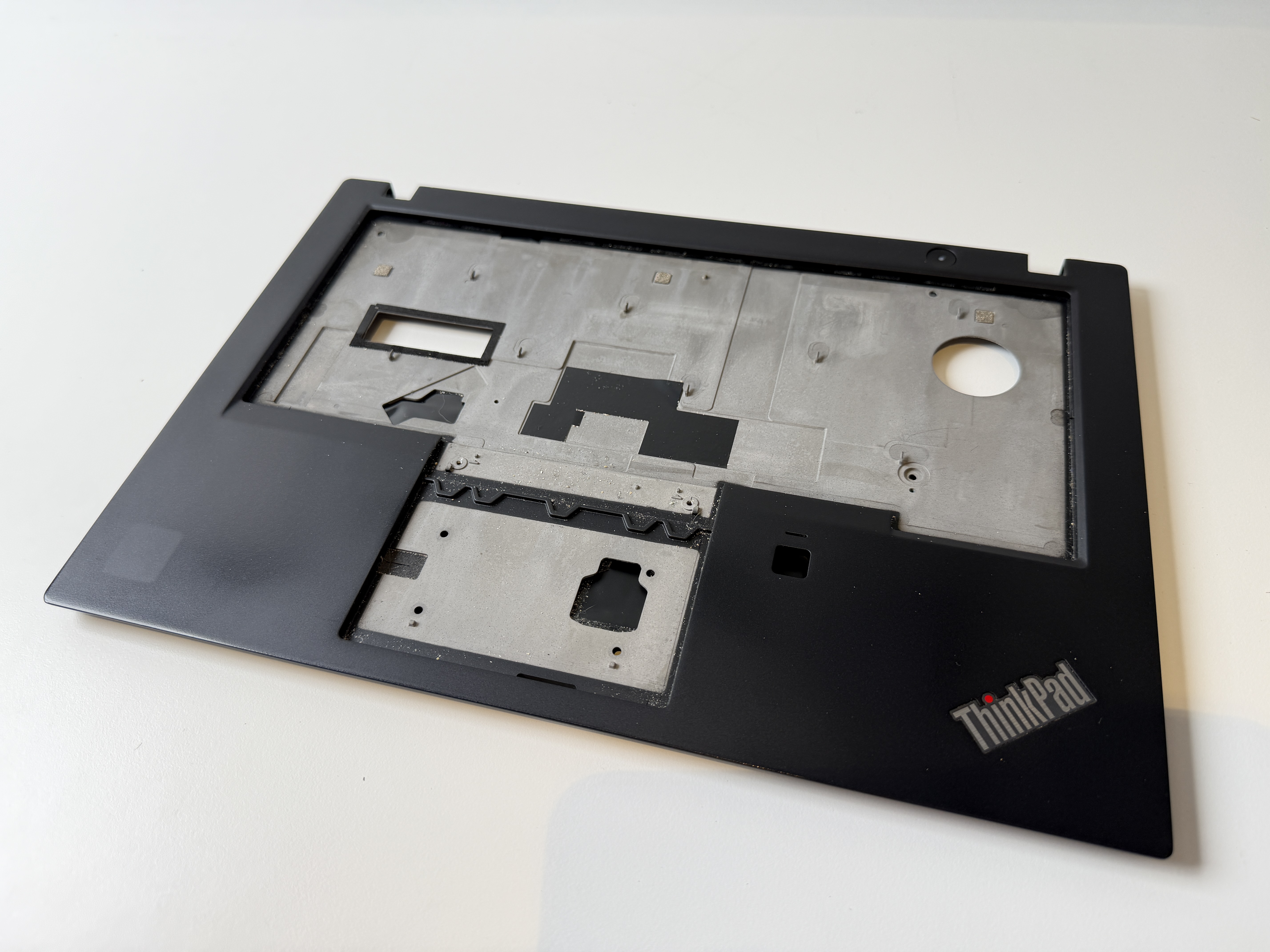 Begagnad Original Lenovo Upper Case Palmrest Cover ThinkPad T480s SM10R44326 AM16Q000G00