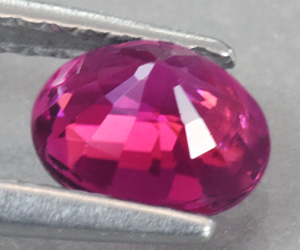 Impresionante y rara piedra preciosa de espinela rosa roja natural de 0,72 ct de Mogok, Birmania. - 3