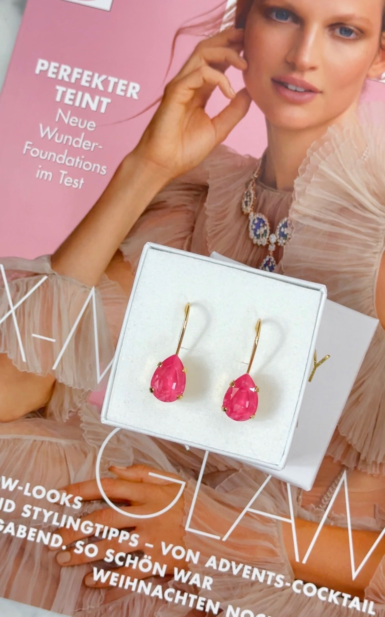 Earrings Khloe Drop Dahlia Gold