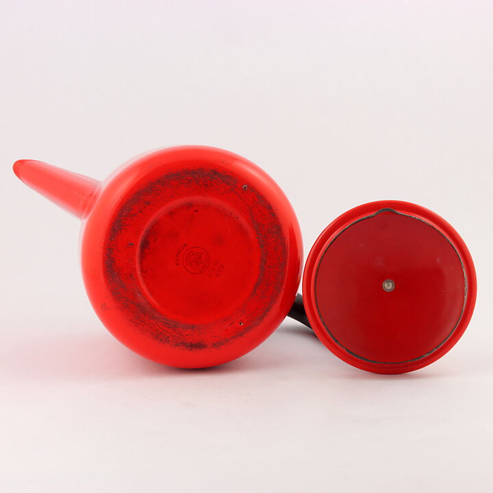 アルネ・エルケシュ  赤いエナメルのコーヒーポット  (23/19cm)  1960年