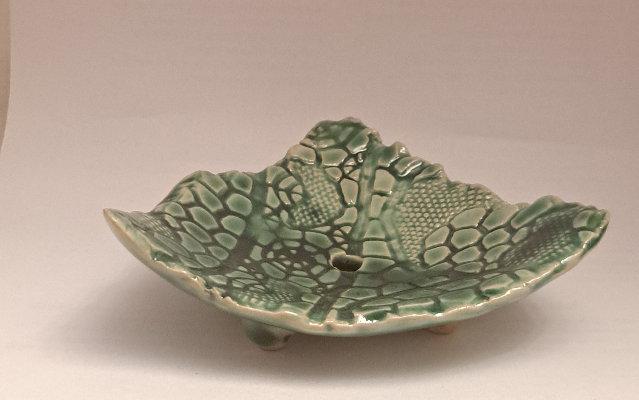 Tvålfat i stengodskeramik, grönt 3- kantigt 13x12 , 11 x 10cm - 4