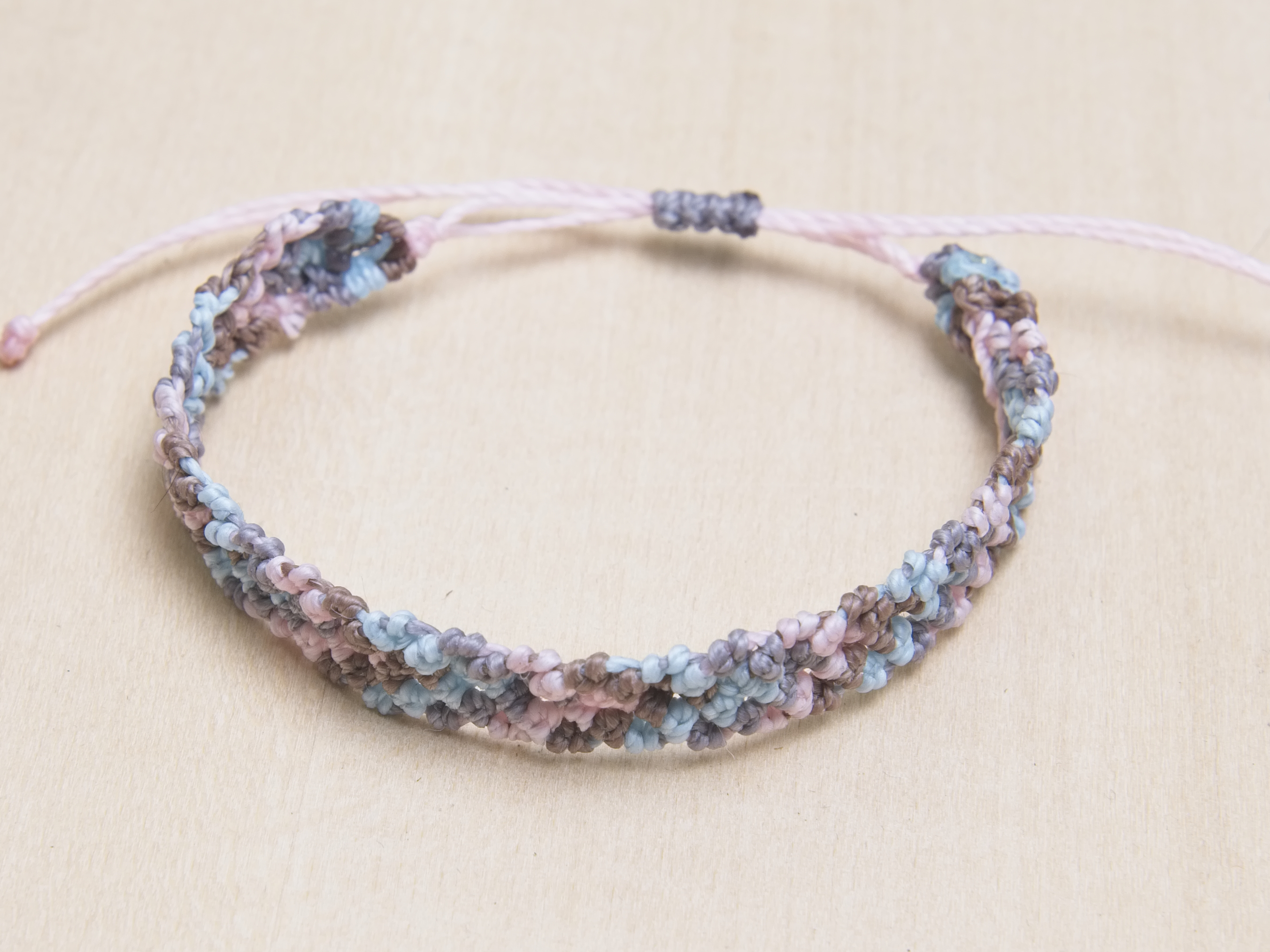 Micromakrame armband