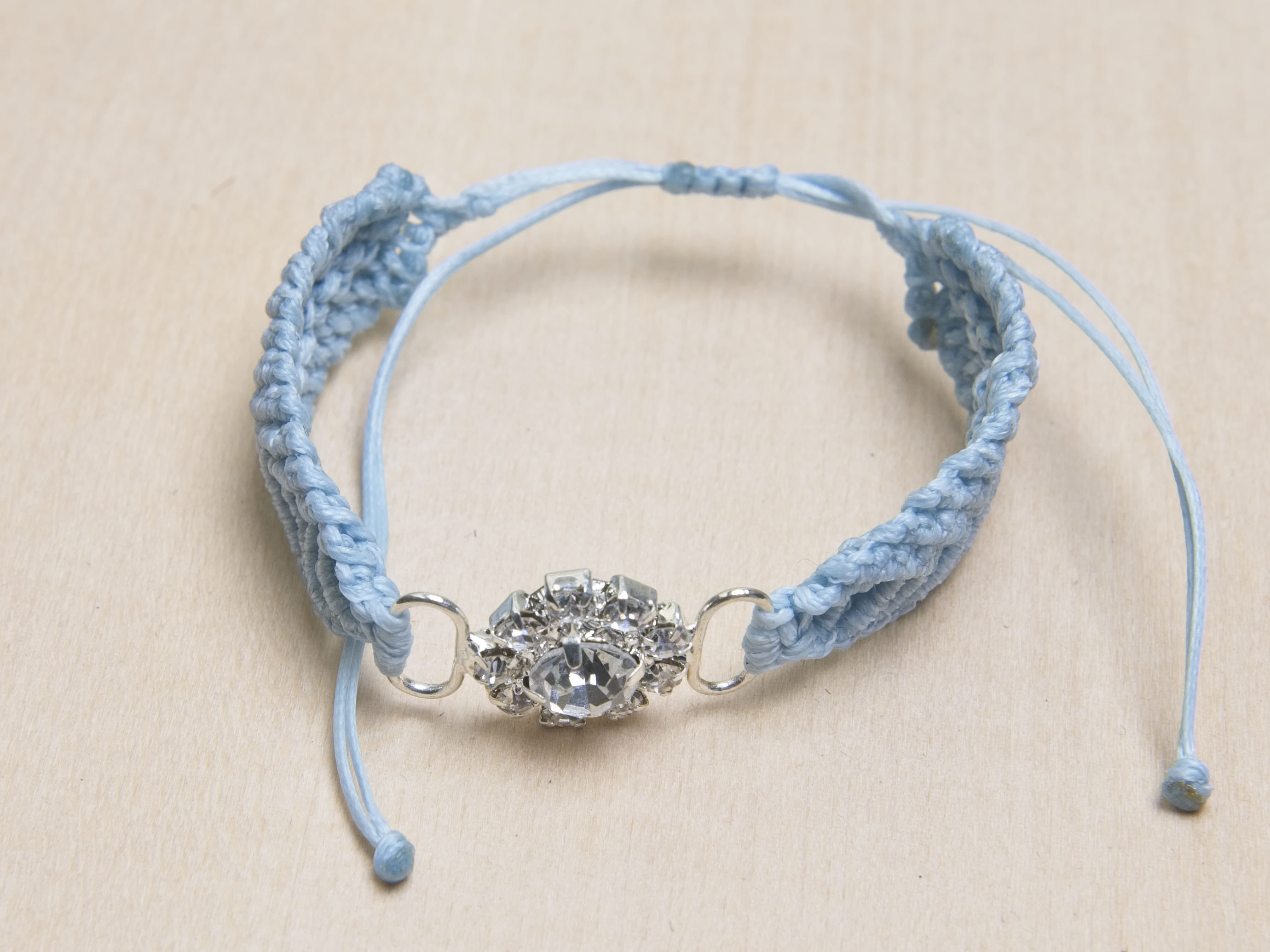 Micromakrame armband