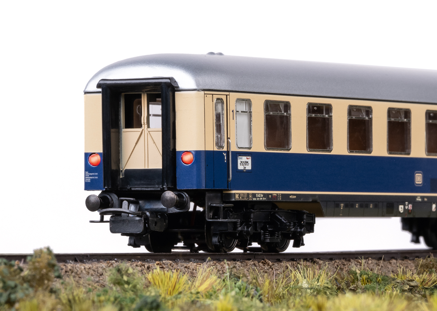 TEE Rheingold Tin-Plate Car Set - 4