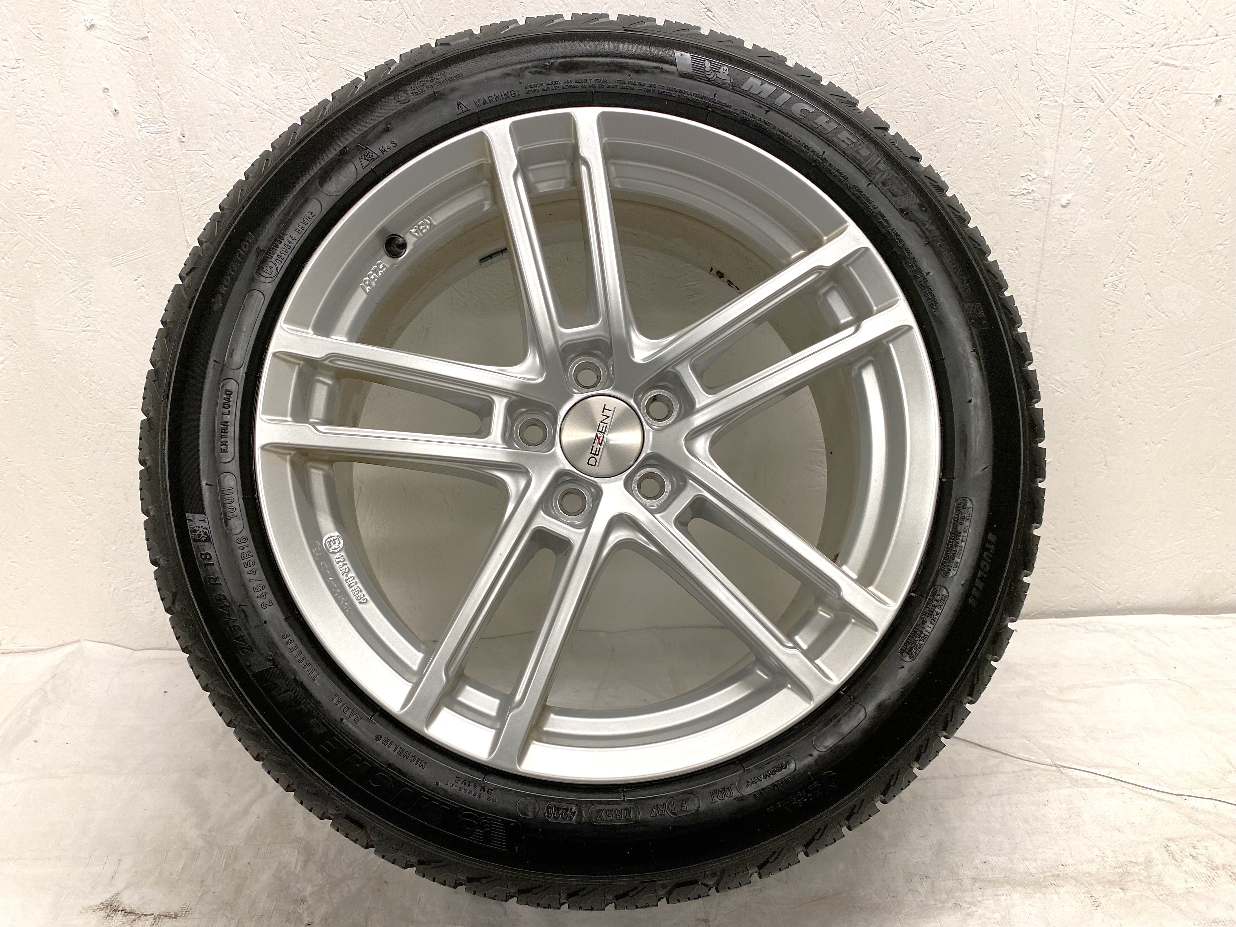 Kompletta Vinterhjul Friktion 4st | 18" DEZENT 5x108 8x18 ET42 63.4 | 245/45 R18 100H XL Michelin X-Ice Snow | V42-2020 | 5.5|5.5|5.5|5.5 mm - 4