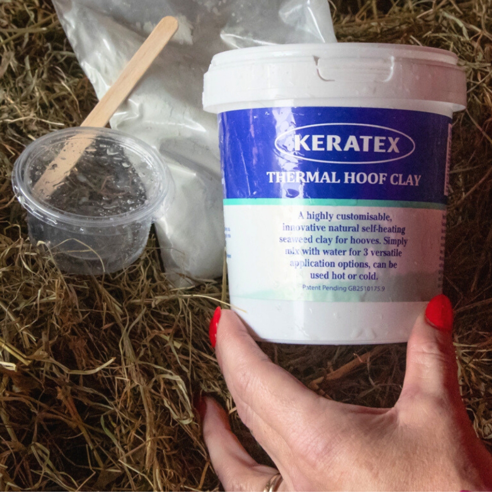 Zelfverwarmend hoefkleipoeder gemengd met koud water, Keratex Thermal Hoof Clay 400 g