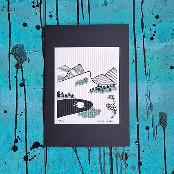 ART cloth MOUNTAINS med passepartout - LIMITED EDITION - konstdisktrasa, numrerad och signerad