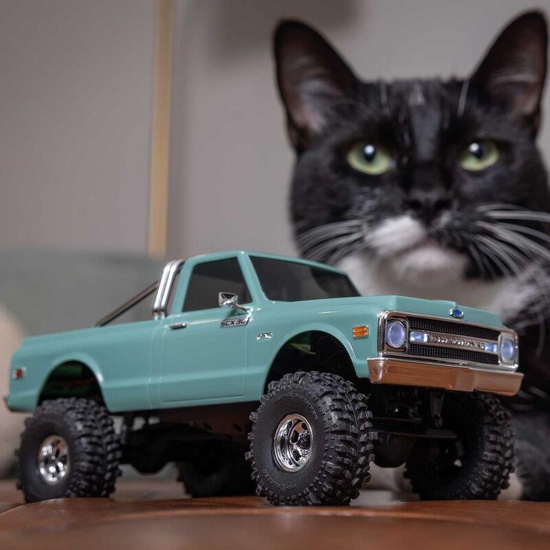 AXIAL 1/30 Axial SCX30 Chevrolet K10 Green (Battery & Charger Included) - 4