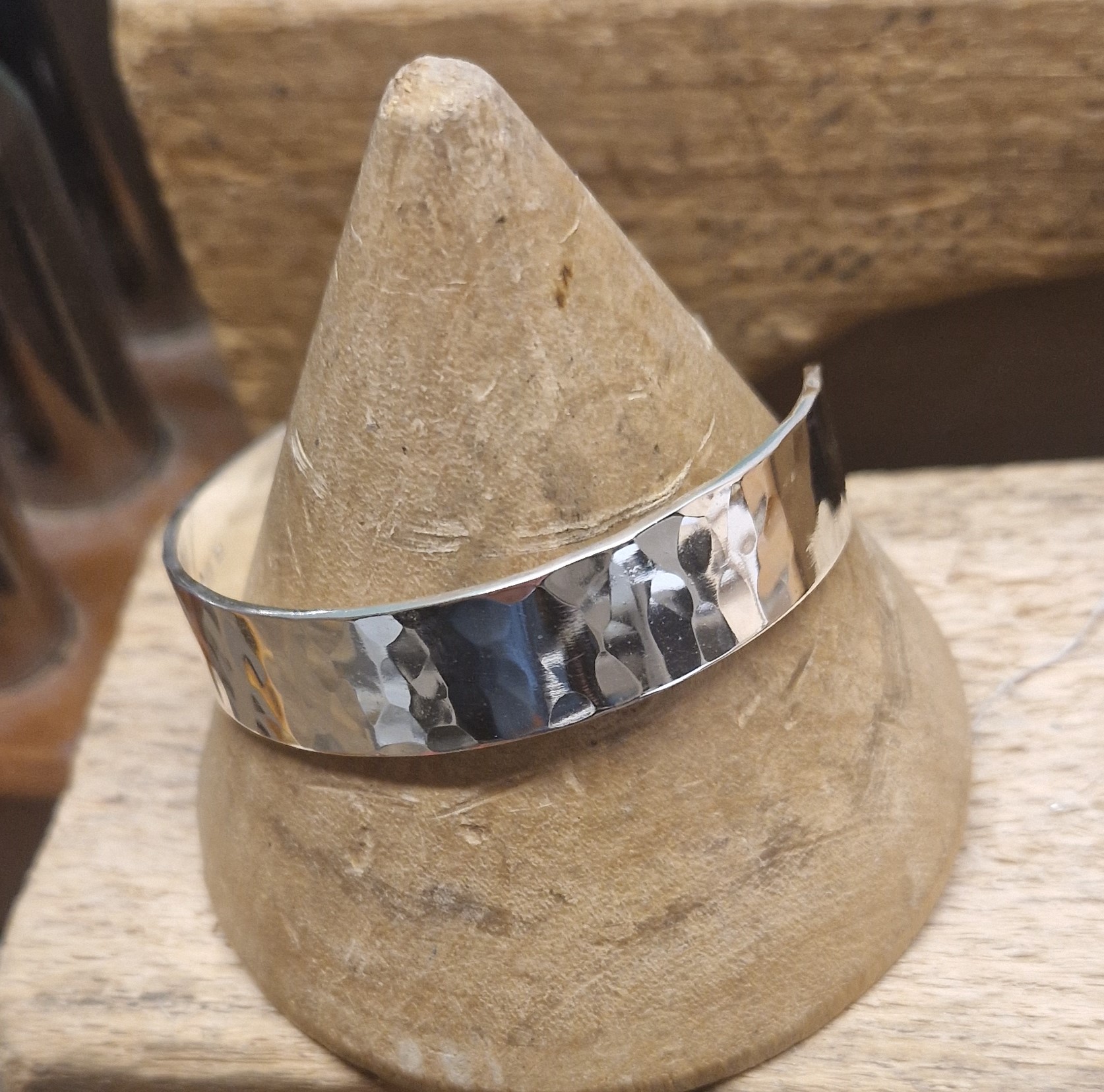 Hamrat öppet silverarmband - 3