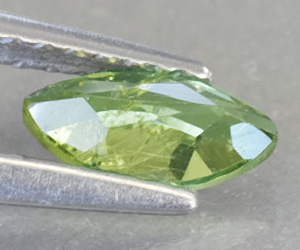 Impresionante piedra preciosa de turmalina verde natural de 0,41 ct - 4