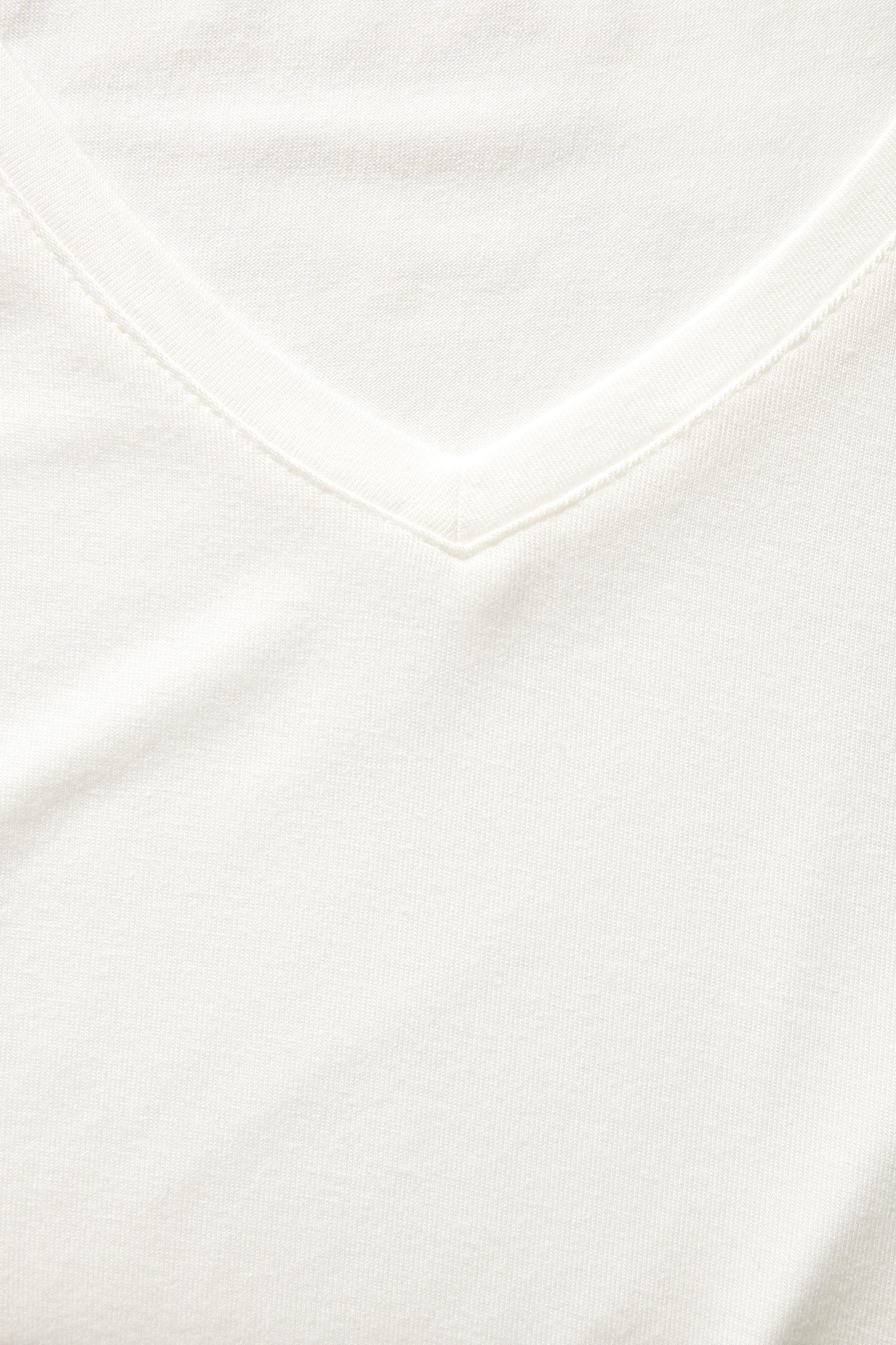 CUpoppy V-neck T-Shirt  Spring Gardenia - 3