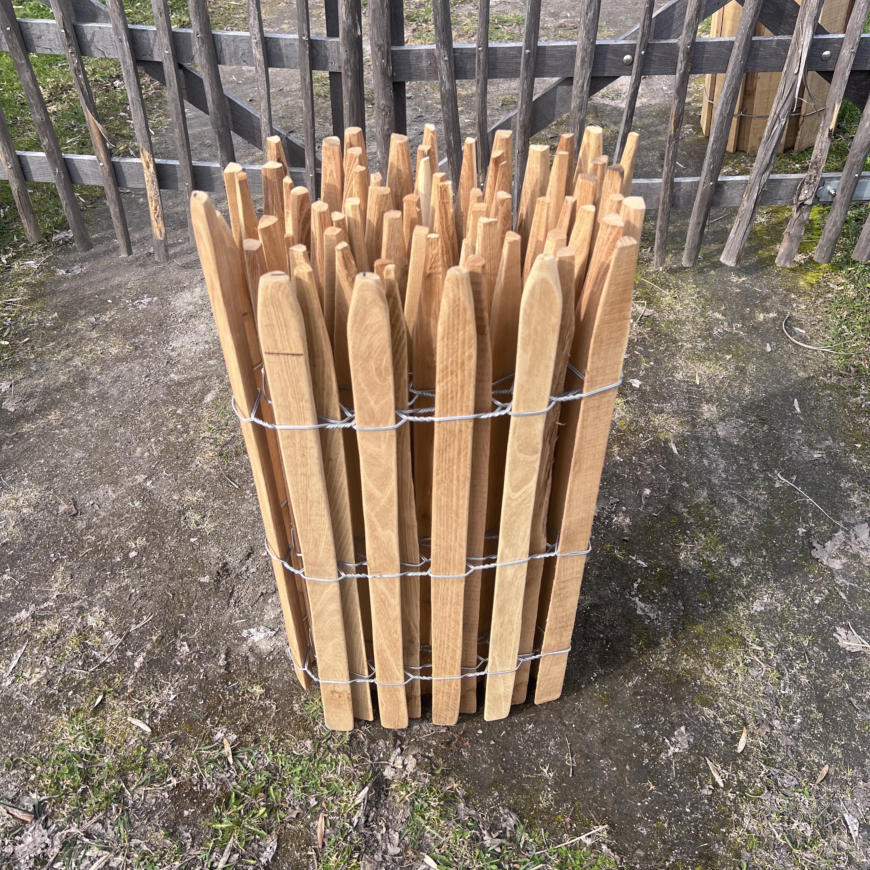 Robiniastaket  - Extra tätt spälavstånd 3-4 cm, ,  höjd 80 cm, längd 5 meter - 7