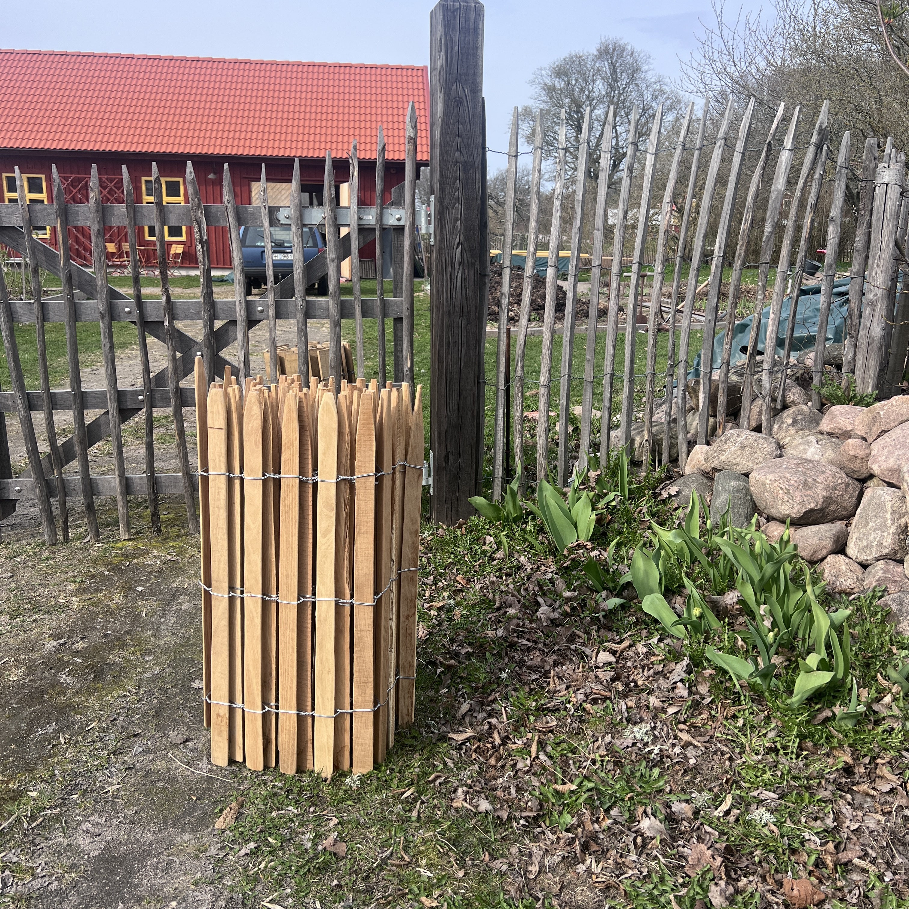 Robiniastaket  - Extra tätt spälavstånd 3-4 cm, ,  höjd 80 cm, längd 5 meter - 6