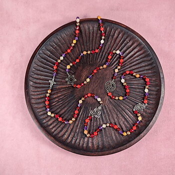 Yvone Christa World Peace Knotted halsband 