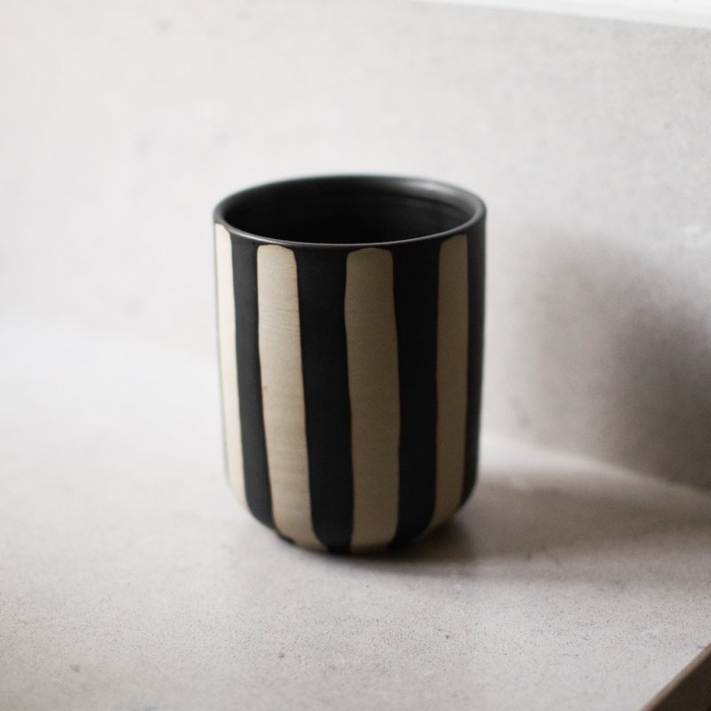 Doftljus Burn Stripe black, 60 h - 5