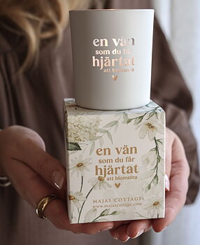 Maja Lykta - En vän som du får hjärtat att blomstra + Gåvobox